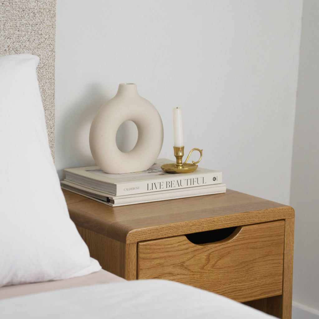 Davidson Bedside